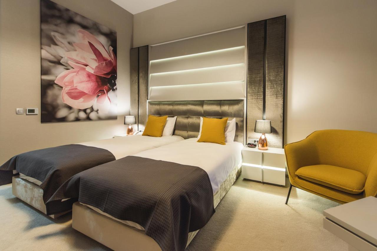 Hotel Edma 亚历山德里亚 外观 照片