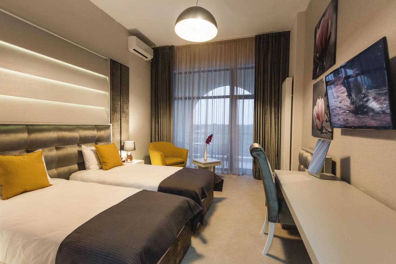 Hotel Edma 亚历山德里亚 外观 照片
