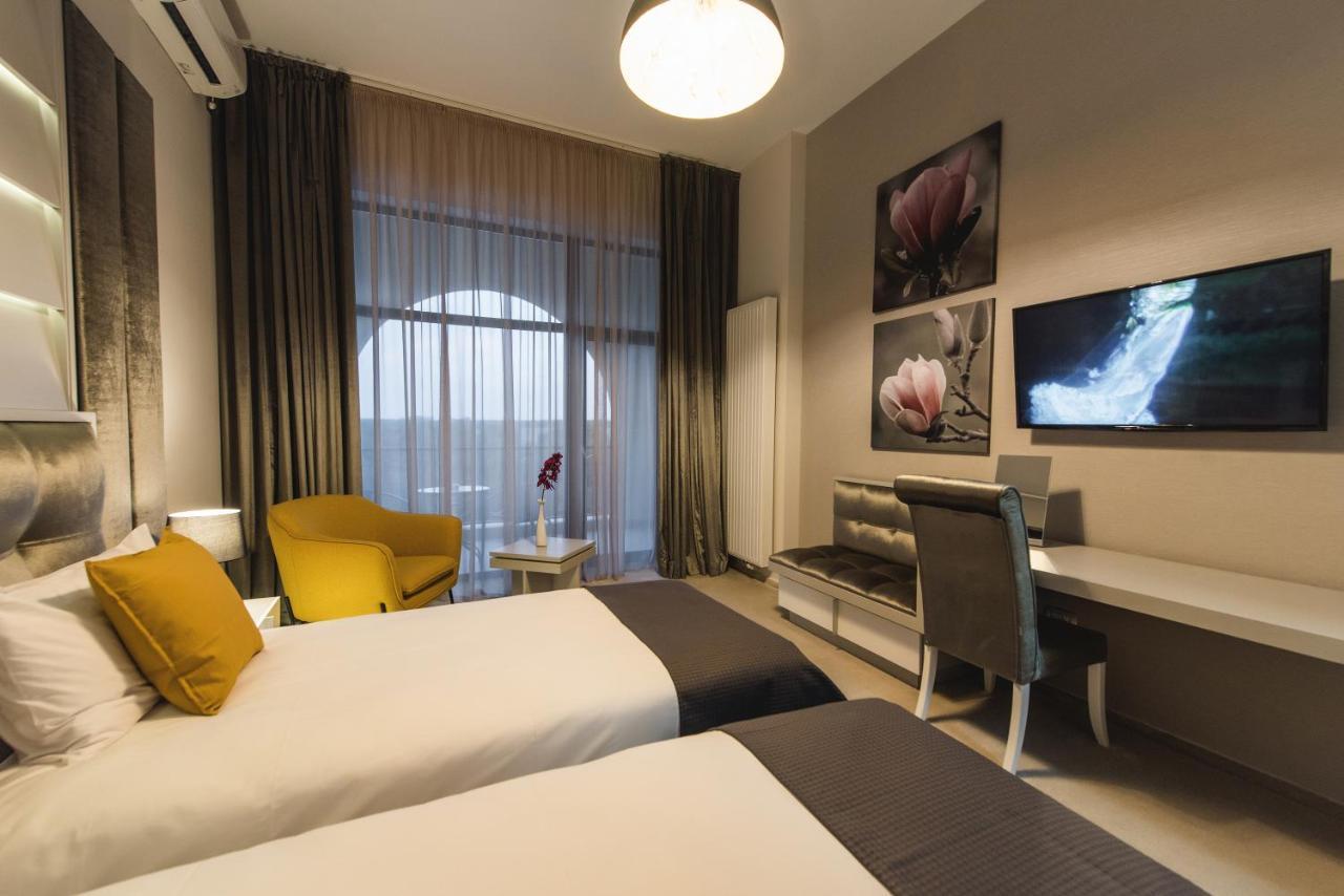 Hotel Edma 亚历山德里亚 外观 照片